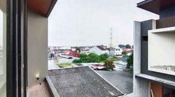 Gambar 1 Rumah Baru Minimalis Modern Dekat Pintu Tol Tb Simatupang