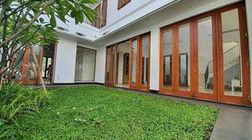 Gambar 3 Brand New House Modern Tropical Di Pondok Indah 