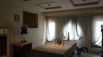 Gambar 5 Dijual Rumah Hook Taman Palem, Semi Furnished, Rapih, Siap Huni