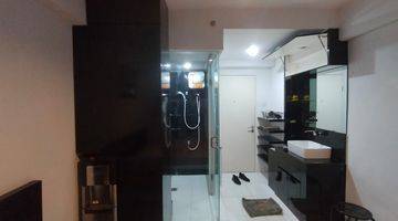 Gambar 5 Apartemen Green Bay 