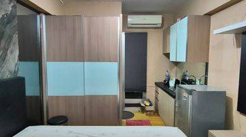 Gambar 4 Apartemen Green Bay 