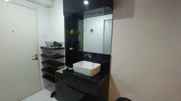 Gambar 4 Apartemen Green Bay 