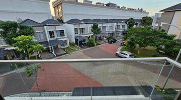 Gambar 3 Rumah 3 Lantai Luas 158m² Posisi Hook Cluster Piano Golf Island Pantai Indah Kapuk 