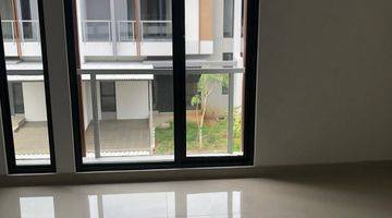 Gambar 2 Rumah Standart Murah Bsd City Row Jalan Lebar