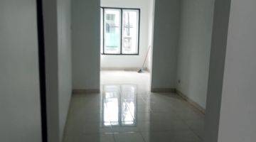 Gambar 2 Di Jual Rumah Sudah Renovasi Hadap Barat Shm Cinere Living Plaza