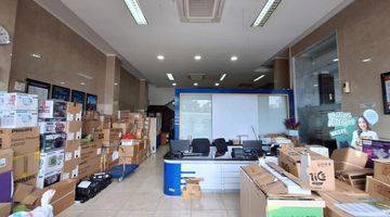 Gambar 4 Dijual Cepat Gedung Kantor