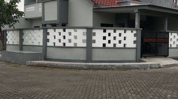 Gambar 1 Rumah Hook Buduran Sidoarjo