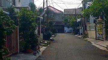 Gambar 1 Rumah Satu Lantai di Lokasi Super Strategis di Pondok Indah Jakarta Selatan