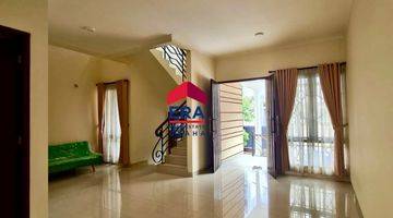 Gambar 4 Dijual Town House ANTASARI 4+2 Kamar Tidur  Bagus