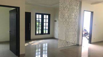 Gambar 3 Dijual Rumah 4 Bedroom  Semi Furnished Di Lebak Bulus