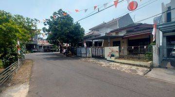 Gambar 2 Rumah Hitung Tanah Dalam Komplek Di Lebak Bulus.