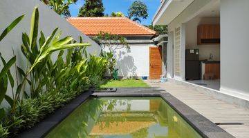 Gambar 1 Minimalist 2 Bedrooms Villa Nestled In Tumbak Bayuh, Pererenan