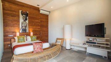 Gambar 2 ESTABLISHED 4 BEDROOMS LUXURY VILLA IN CENTRAL SEMINYAK