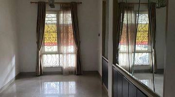 Gambar 4 Dijual cepat bu, rumah cluster serenade lake gading serpong 