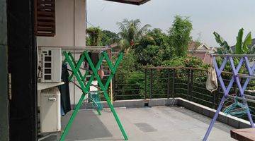 Gambar 4 DIJUAL RUMAH HOOK 2 LANTAI