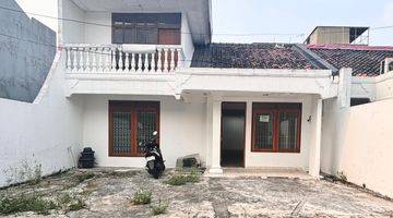 Gambar 1 Rumah Siap Huni Komplek Akses Jalan 2 Mobil Lingkungan Tenang