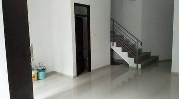 Gambar 2 Dijual Rumah Di Jl. Mekar Wangi, 2 Lantai Baru