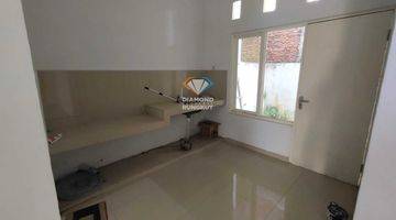 Gambar 4 Rumah Bagus Unfurnished SHM di Sidoarjo, Sidoarjo