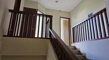 Gambar 4 Spacious 4 Bedrooms Villa di Umalas, Badung 500 M HS