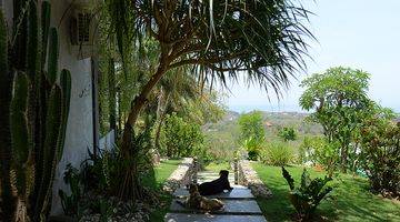 Gambar 5 Luxury Villa di Jl Uluwatu ., Badung 600 M Dengan View Pantai