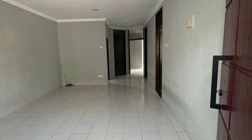 Gambar 3 Rumah Bagus Siap Huni Semi Furnished Di Meadow Green   