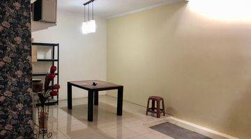 Gambar 5 Dijual cepat rumah dua lantai di Grand Wisata harga negotiable. 