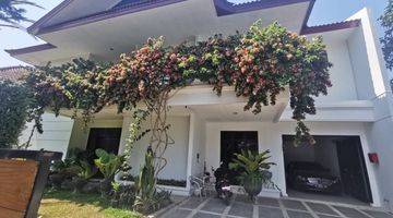 Gambar 1 Rumah Asri Di Bandung Utara