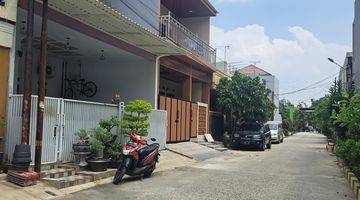 Gambar 2 Rumah Bagus Unfurnished SHM di Bulevar Hijau, Bekasi b0946 