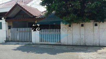 Gambar 1 FOR SALES Rumah di Cempaka Putih 