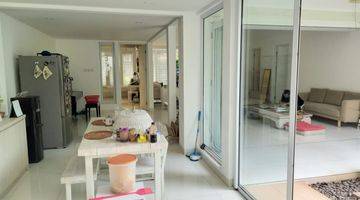 Gambar 4 Dijual Rumah Bagus Semi Furnished Lokasi Strategis di Jakarta Barat