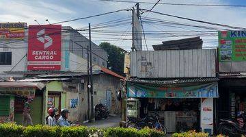 Gambar 1 Rumah cocok untuk tempat usaha di Jalan Merdeka pusat kota Tangerang