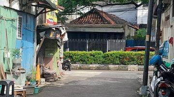 Gambar 4 Rumah cocok untuk tempat usaha di Jalan Merdeka pusat kota Tangerang