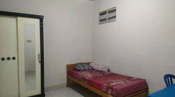 Gambar 4 DIJUAL RUMAH KOST 2 lt 14 KT berikut ranjang lemarinya 14 KT