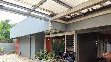 Gambar 2 Rumah Lama  Semi Furnished  Butuh Renovasi