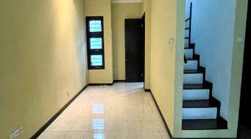 Gambar 5  Rumah Disewa  Bintaro Sektor 9 , Bintaro Semi Furnished