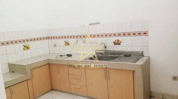 Gambar 4 Rumah 2 Lantai Unfurnished SHM di Batununggal, Bandung 3 24 