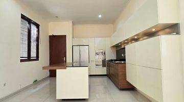 Gambar 2 House For Rent In Ampera Jakarta Selatan