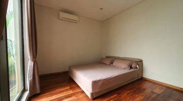 Gambar 1 House For Rent Serenia Hills Jakarta Selatan