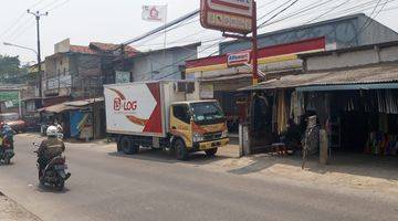 Gambar 1 Ruko Pinggir Jalan Raya di Parung, Bogor (DW)