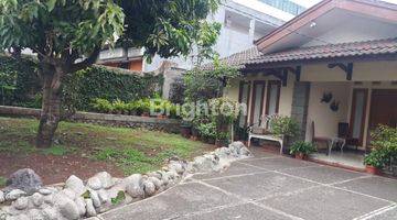 Gambar 2 Rumah Klasik ber mezanine dan Paviliun  cantik dan asri,Taman luas