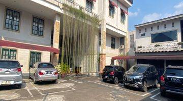 Gambar 2 For Sale Guest House kemang  4 Lantai Rumah Semi Furnished Bagus SHM - Sertifikat Hak Milik di Jl. Kemang Selatan IX, Kemang