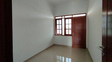 Gambar 2 Dijual Cepat Rumah Baru 2lt Modern Minimalis Di Cisaranten Arcamanik Bandung 