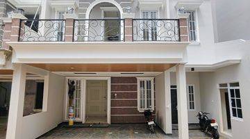 Gambar 2 Rumah Full Furnish Dalam Townhouse Akses 2 Mobil Jagakarsa Jaksel