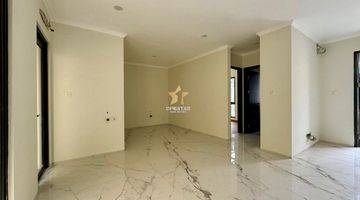 Gambar 3 Rumah Cantik Full Renovasi Lantai Quadra Slab