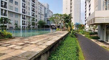 Gambar 4 Apartemen Scientia Residence Bagus Furnished view Taman dan Kolam Renang