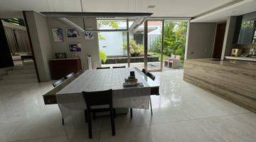 Gambar 2 Rumah Graha Famili Tropical Modern, Lantai Marmer, Full Furnish