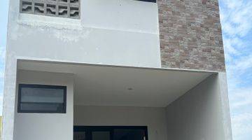 Gambar 1 Rumah 2 Lantai Nempel Stasiun Depok