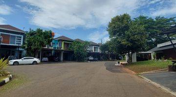 Gambar 3 Dijual Rumah 2 Lantai Luas 200m2 Dengan 4+1 Kamar View Kolam Renang Fasilitas Masjid Grandwisata Bekasi