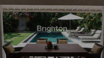 Gambar 1 STYLISH TROPICAL VILLA IN THE HEART OF SEMINYAK