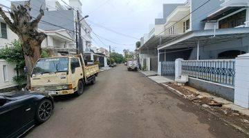 Gambar 2 Rumah Hitung Tanah 12x20 Janur Kuning Kelapa Gading Hadap Selatan